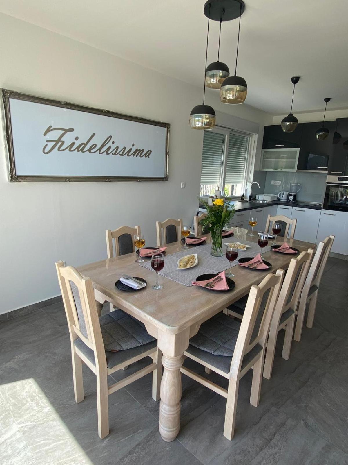Villa Fidelissima Kaštela Exterior foto